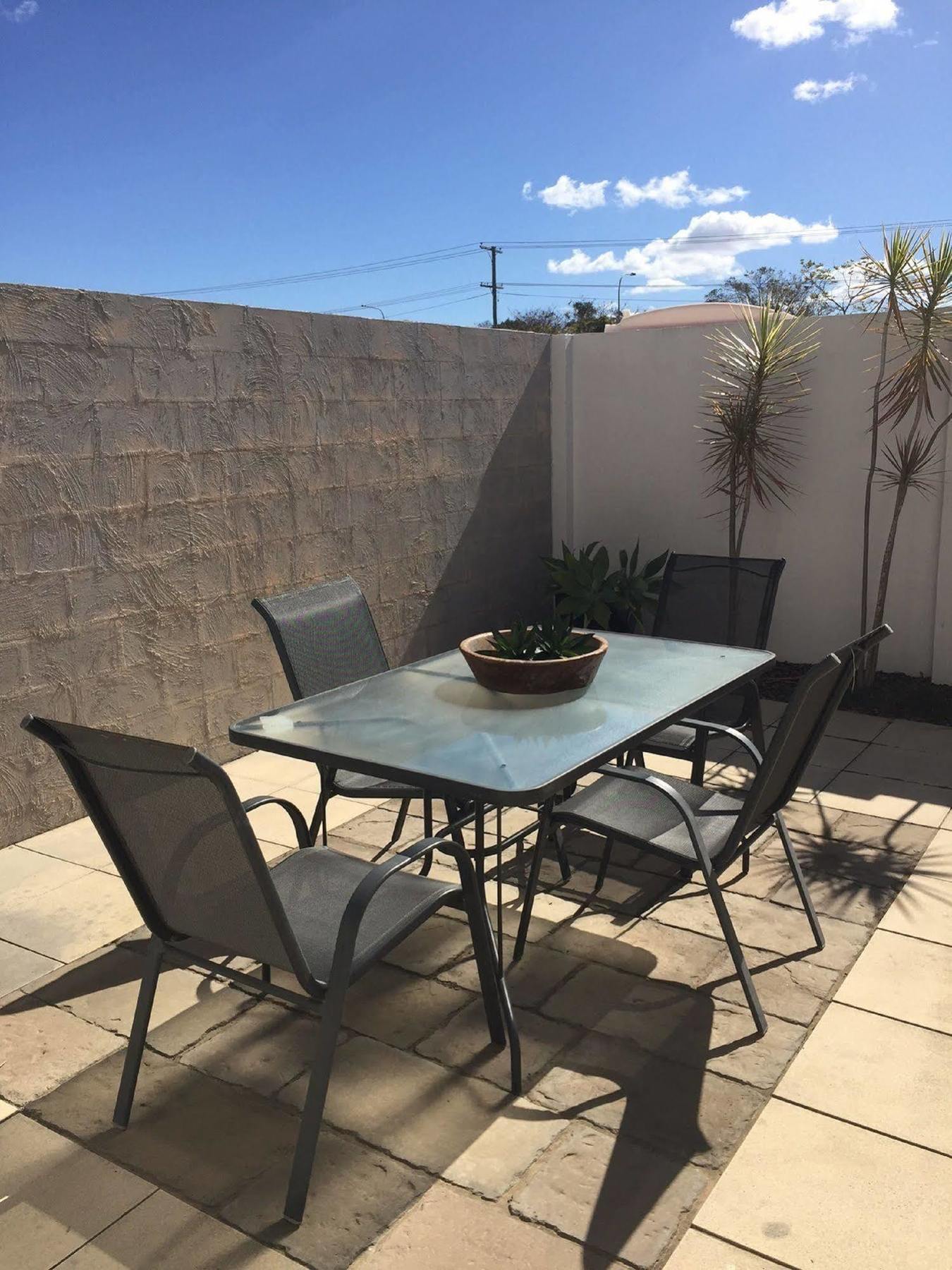 Alexandra Apartments Bundaberg Exteriör bild
