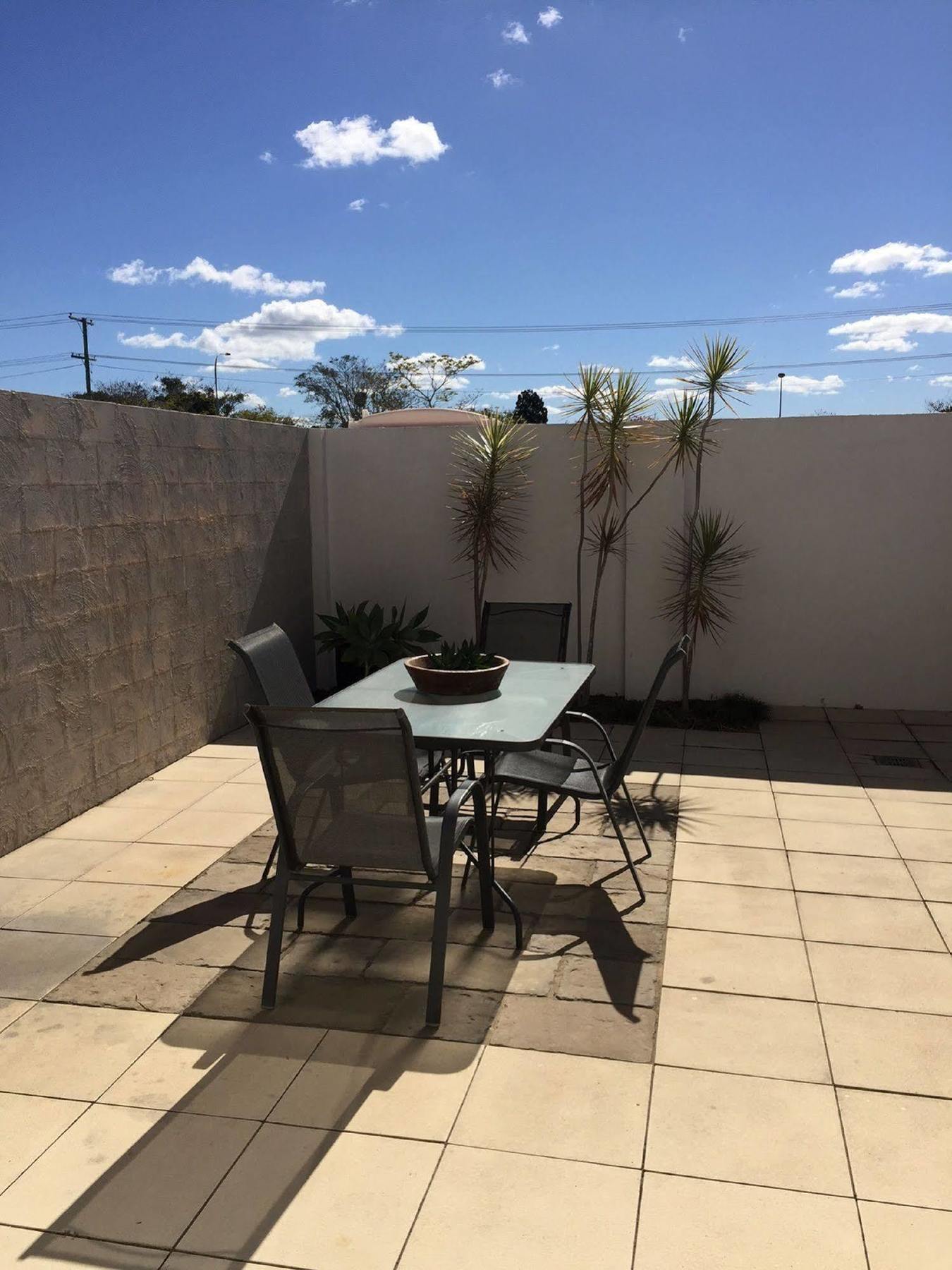 Alexandra Apartments Bundaberg Exteriör bild
